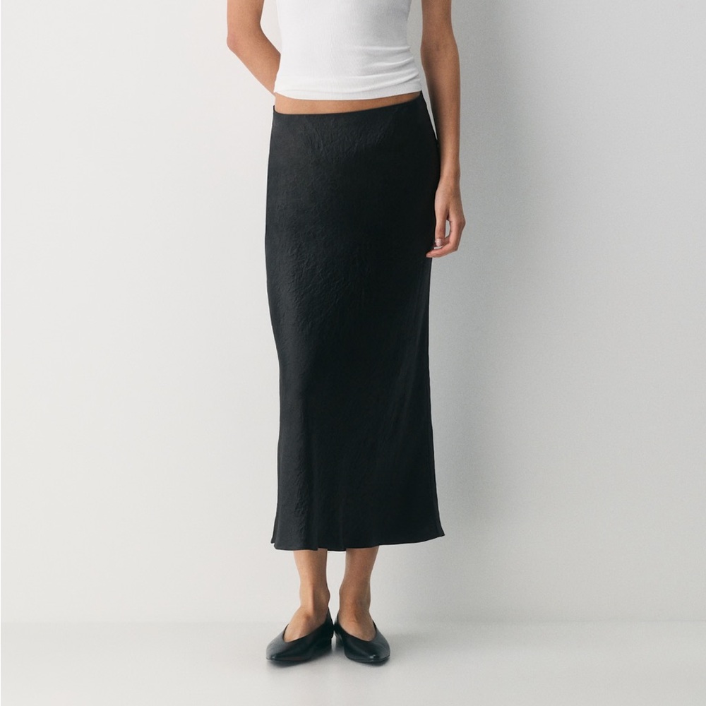Babaton Black Maxi Skirt with Smooth Draping
